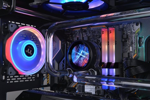 Thermaltake Presents New Custom Liquid Cooling Products